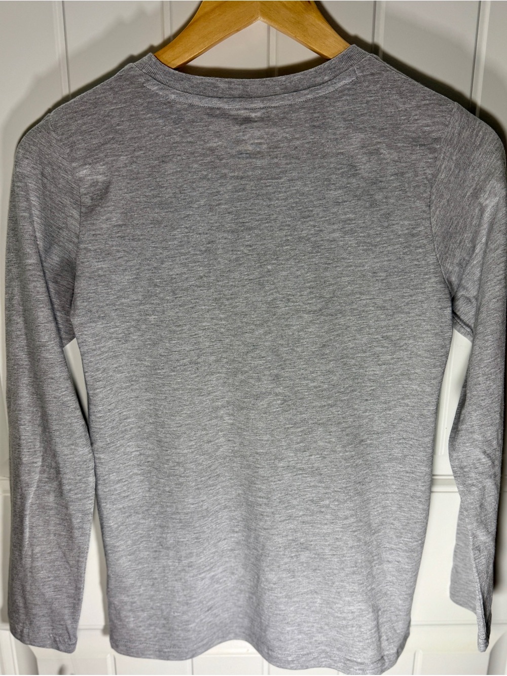 NFL New Orleans Saints Grey Long Sleeve Tee with Gold Helmet Graphic - Picture 2 of 6